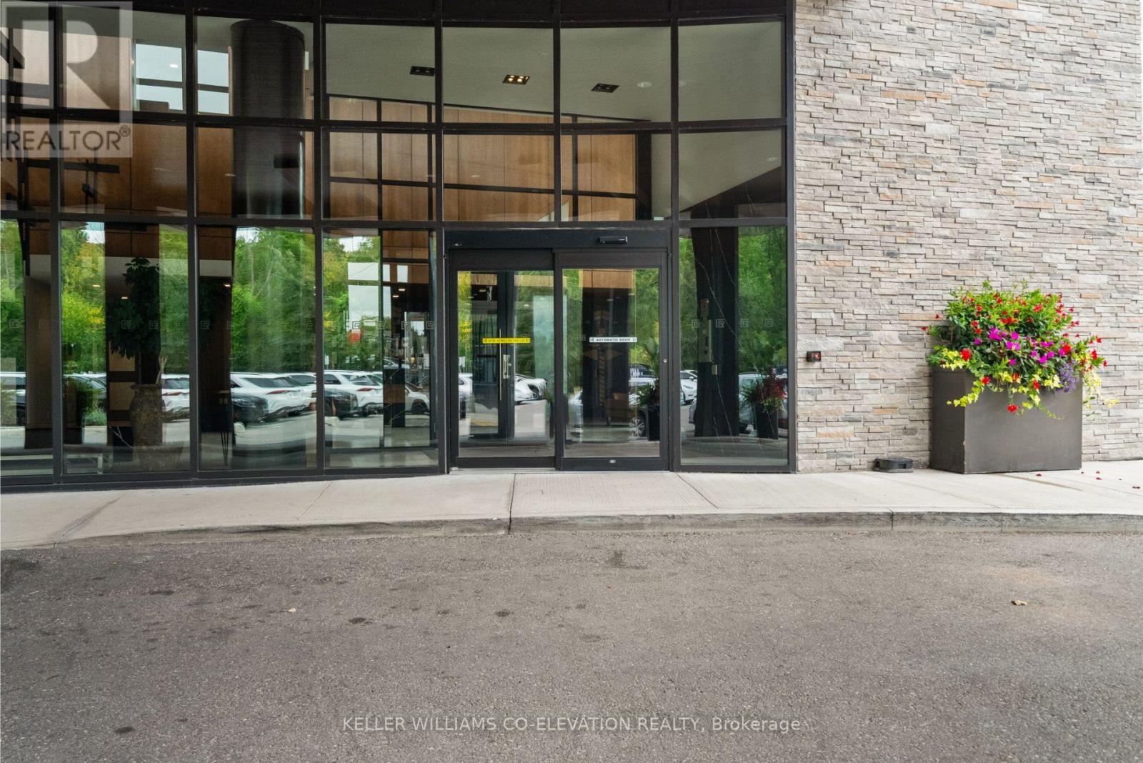 G28 - 1575 Lakeshore Road W, Mississauga, Ontario  L5J 1J4 - Photo 25 - W12423571