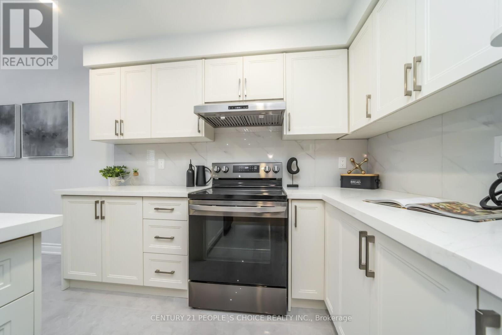 7059 Magistrate Terrace, Mississauga, Ontario  L5W 1E5 - Photo 22 - W12423591