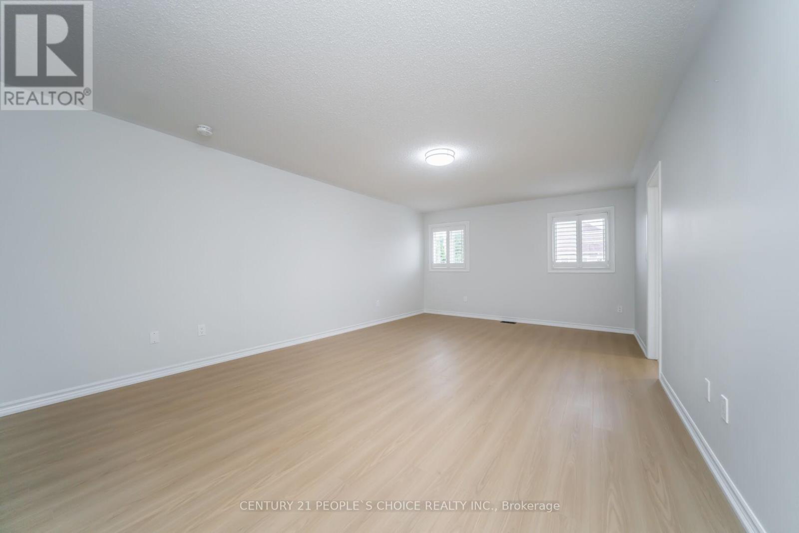7059 Magistrate Terrace, Mississauga, Ontario  L5W 1E5 - Photo 26 - W12423591