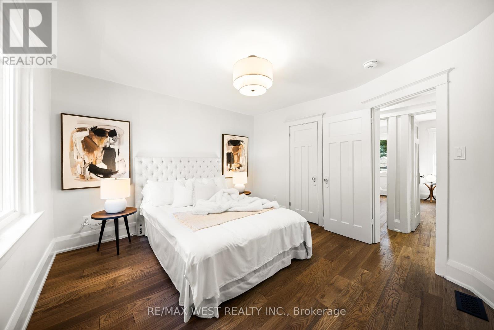 125 Brookside Avenue, Toronto, Ontario  M6S 4G8 - Photo 13 - W12423595