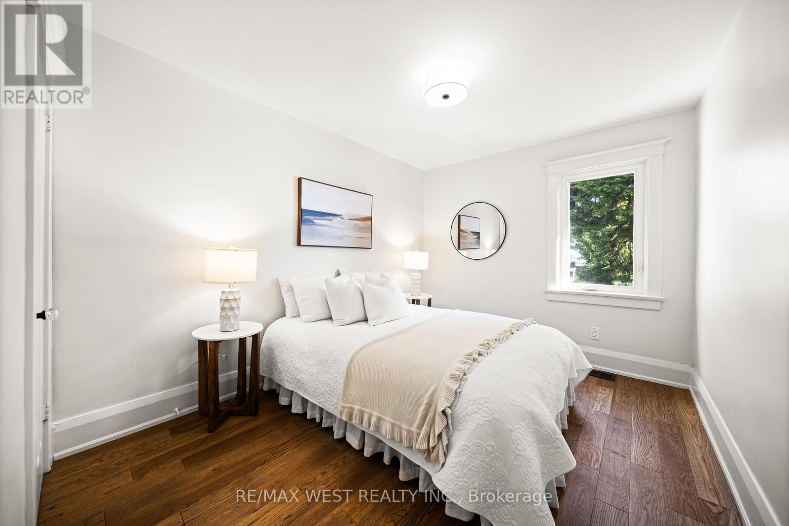 125 Brookside Avenue, Toronto, Ontario  M6S 4G8 - Photo 14 - W12423595