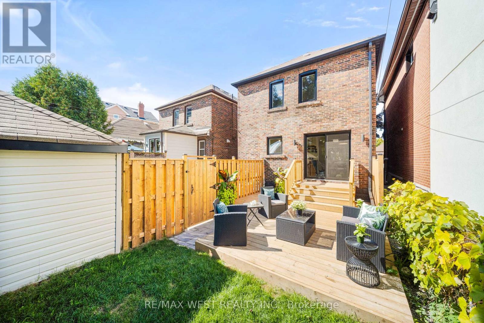 125 Brookside Avenue, Toronto, Ontario  M6S 4G8 - Photo 20 - W12423595