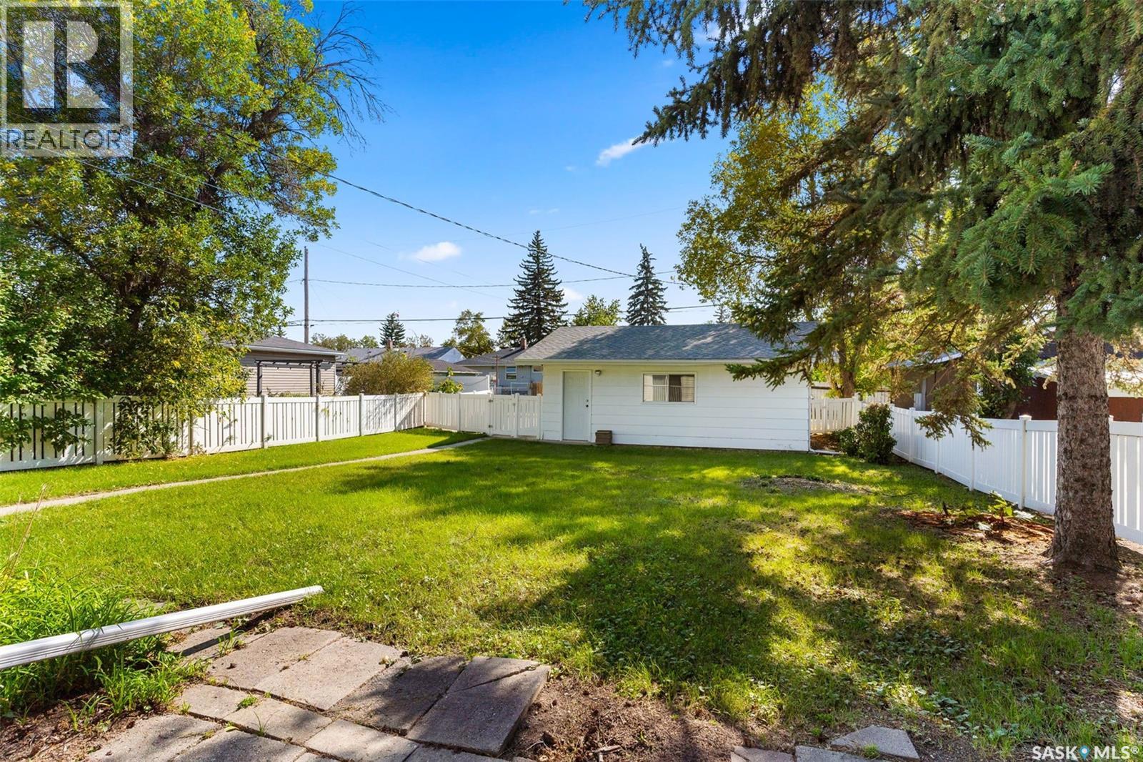 2811 Sinton Avenue, Regina, Saskatchewan  S4S 1K4 - Photo 30 - SK019120
