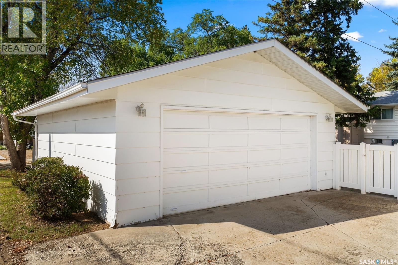 2811 Sinton Avenue, Regina, Saskatchewan  S4S 1K4 - Photo 32 - SK019120