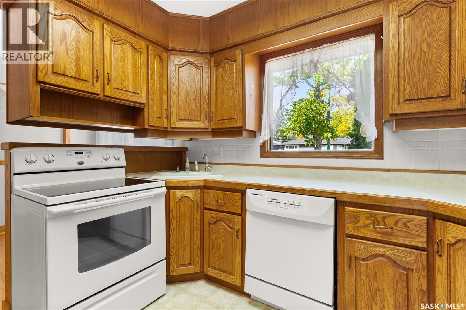 2811 Sinton Avenue, Regina, Saskatchewan  S4S 1K4 - Photo 8 - SK019120