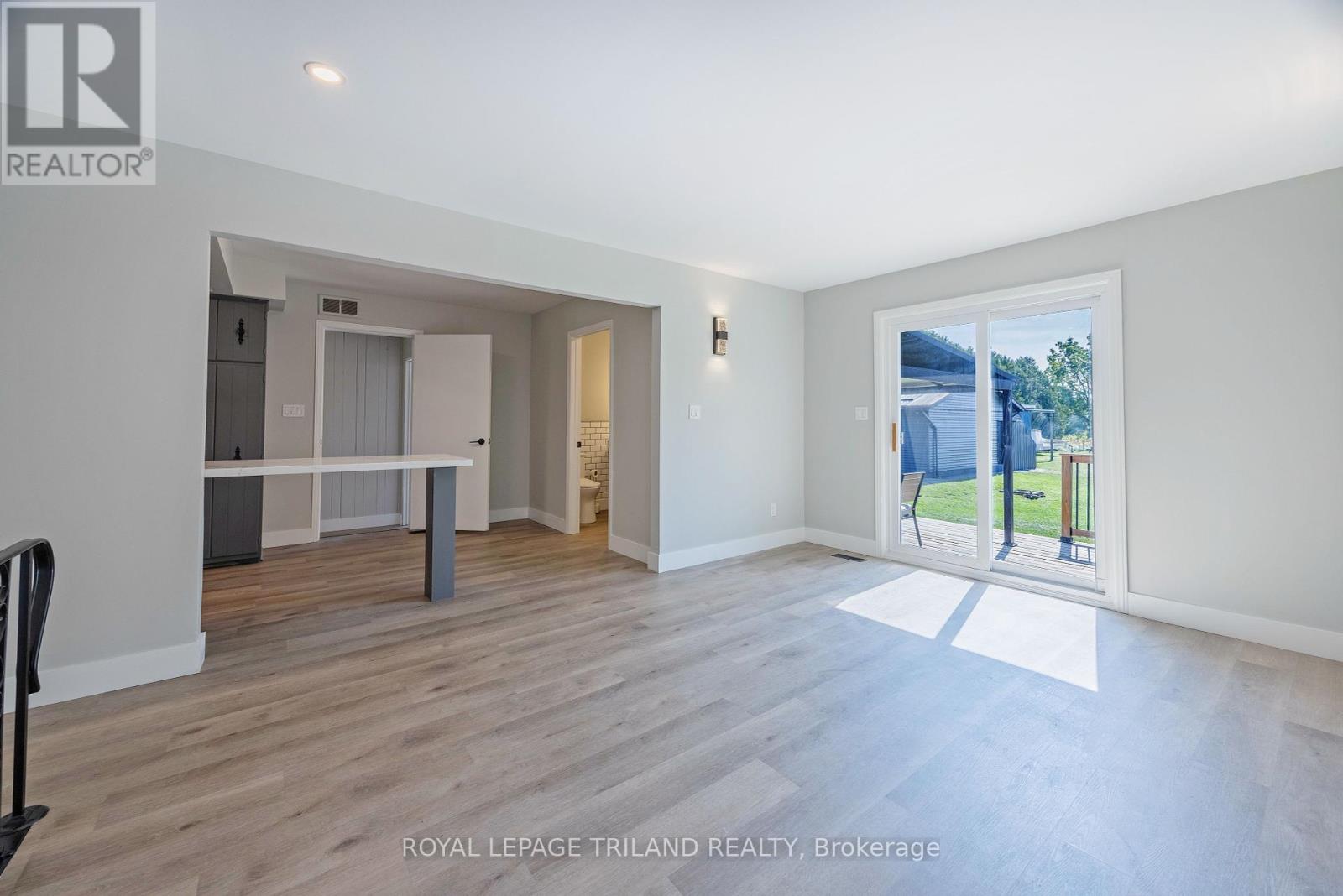 829 Avon Drive, Malahide, Ontario  N0L 1B0 - Photo 13 - X12423512