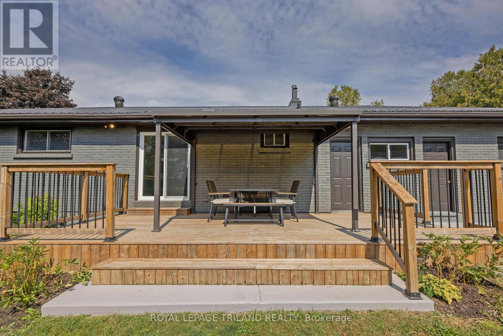 829 Avon Drive, Malahide, Ontario  N0L 1B0 - Photo 30 - X12423512