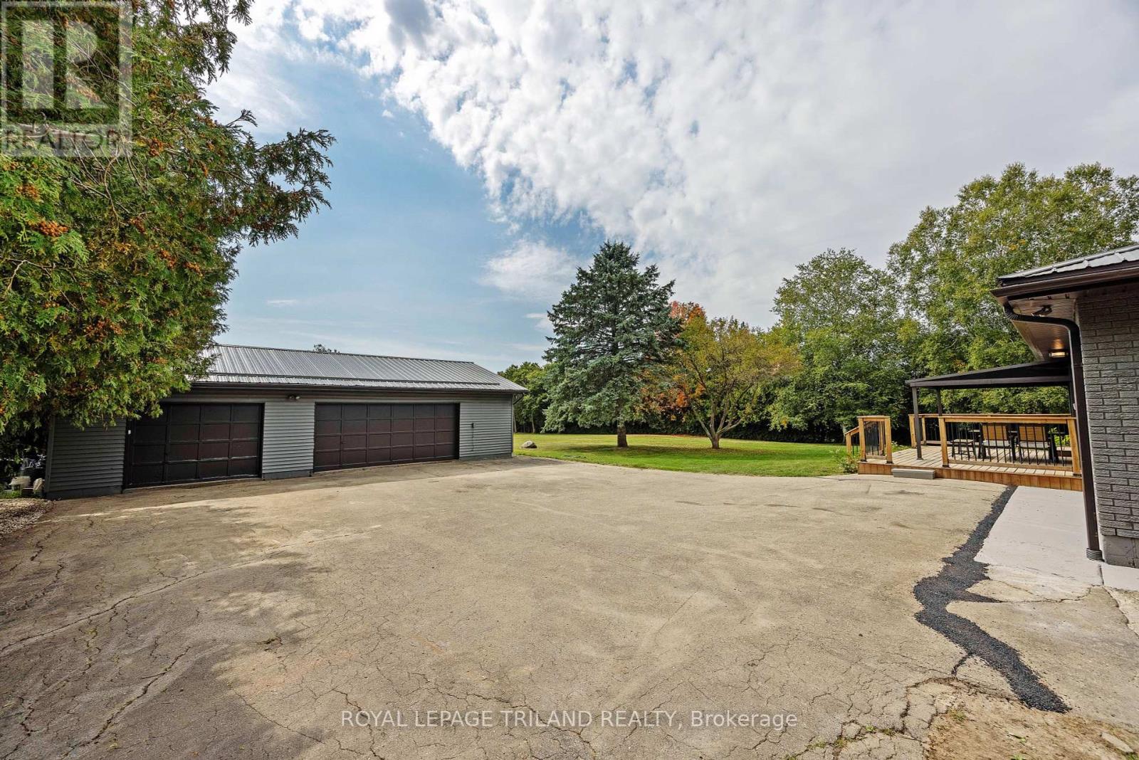 829 Avon Drive, Malahide, Ontario  N0L 1B0 - Photo 39 - X12423512