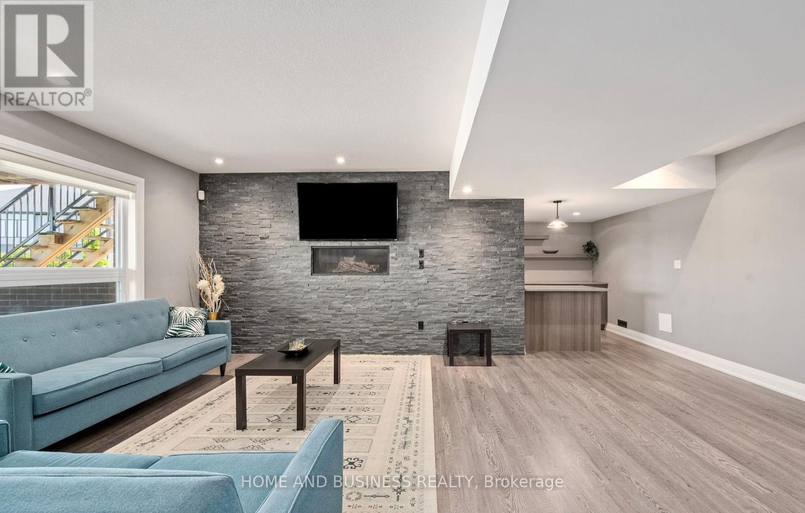 1010 Longworth Road, London South, Ontario  N6K 0C9 - Photo 15 - X12423465