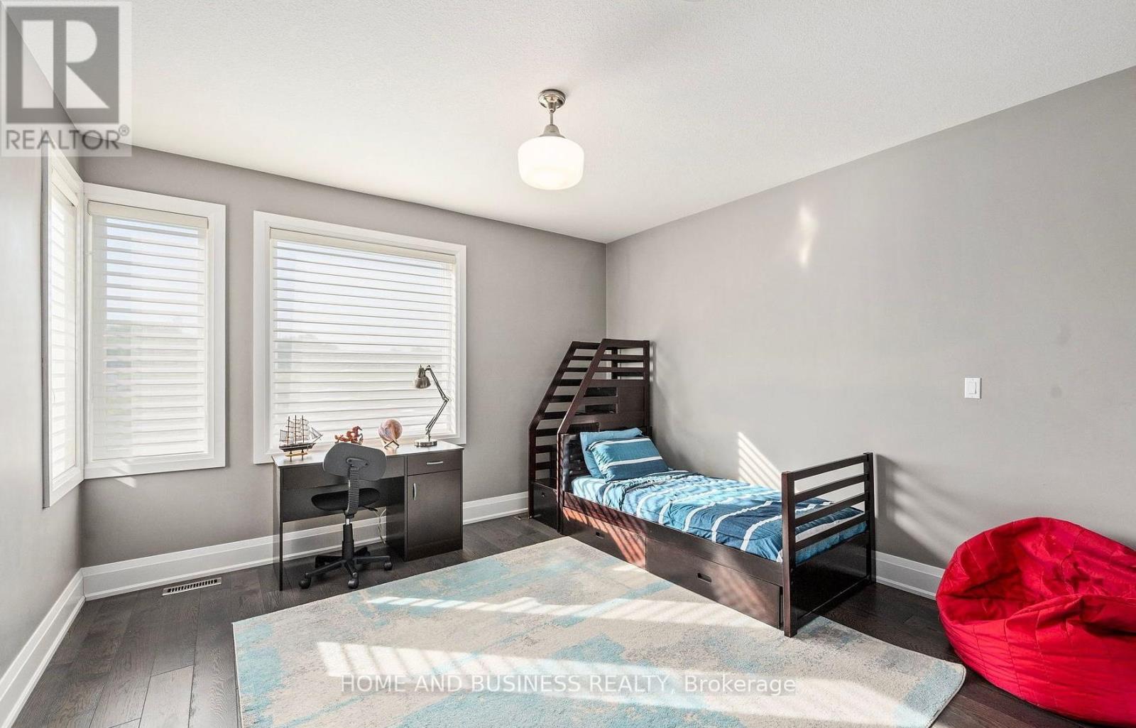 1010 Longworth Road, London South, Ontario  N6K 0C9 - Photo 19 - X12423465