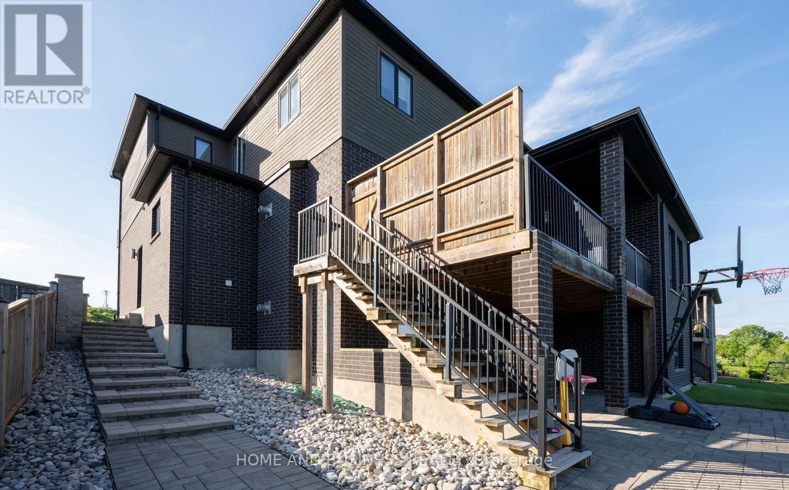 1010 Longworth Road, London South, Ontario  N6K 0C9 - Photo 32 - X12423465