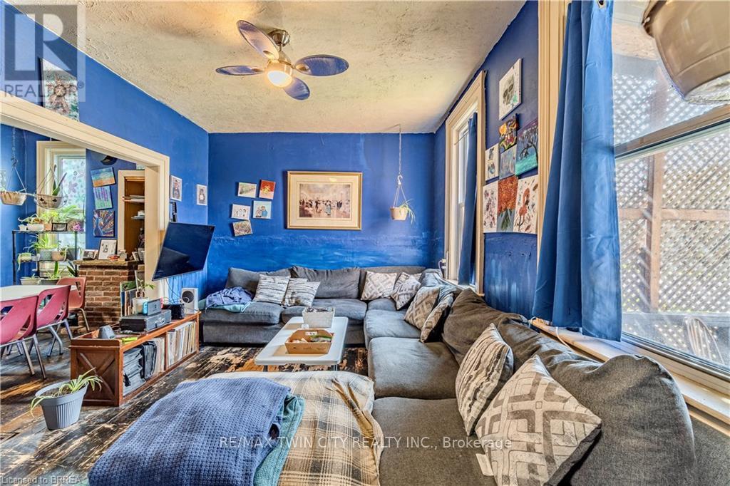 75 Willow Street, Brant, Ontario  N3L 2K8 - Photo 9 - X12423511