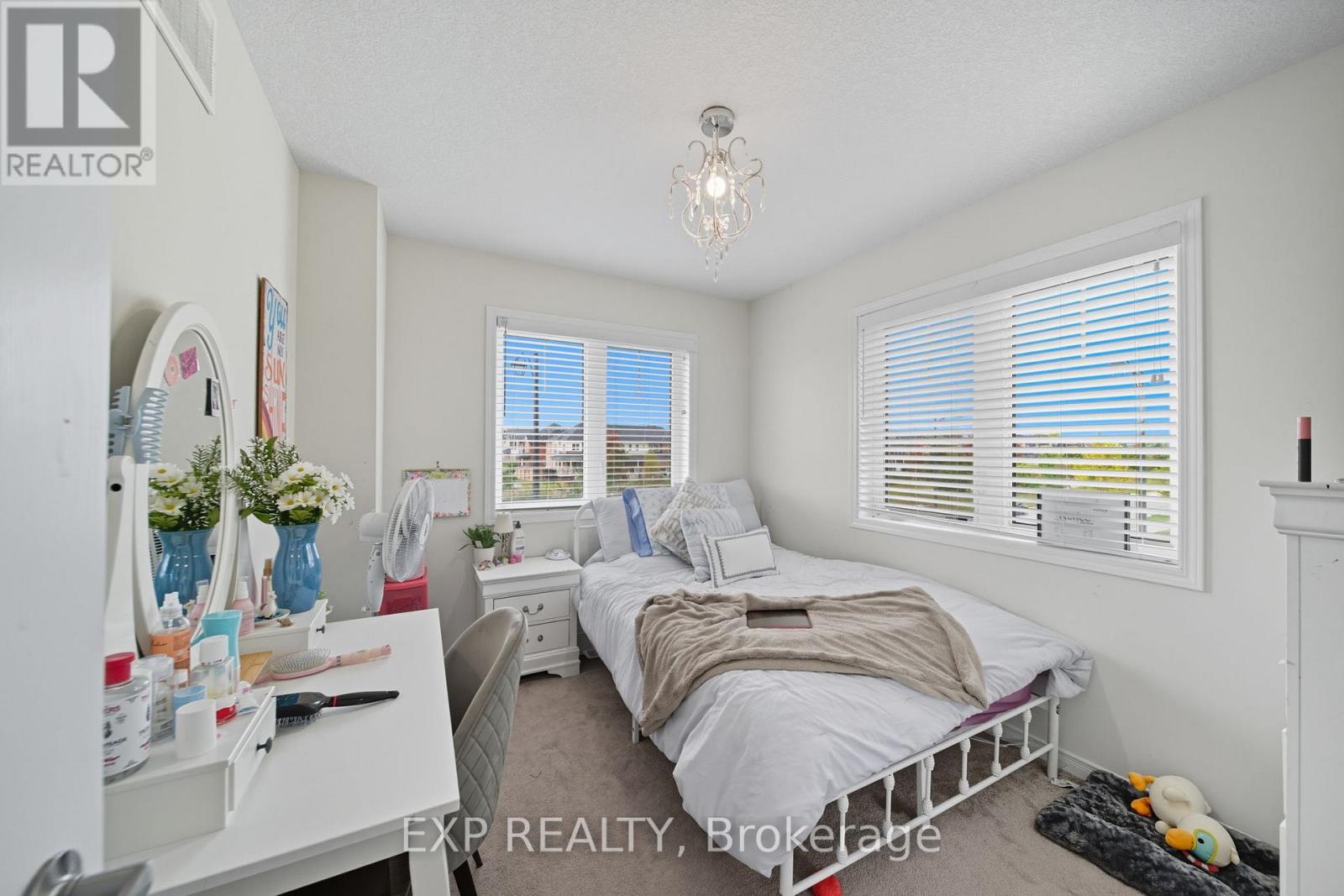 176 Maclachlan Avenue, Haldimand, Ontario  N3W 0E1 - Photo 19 - X12423597