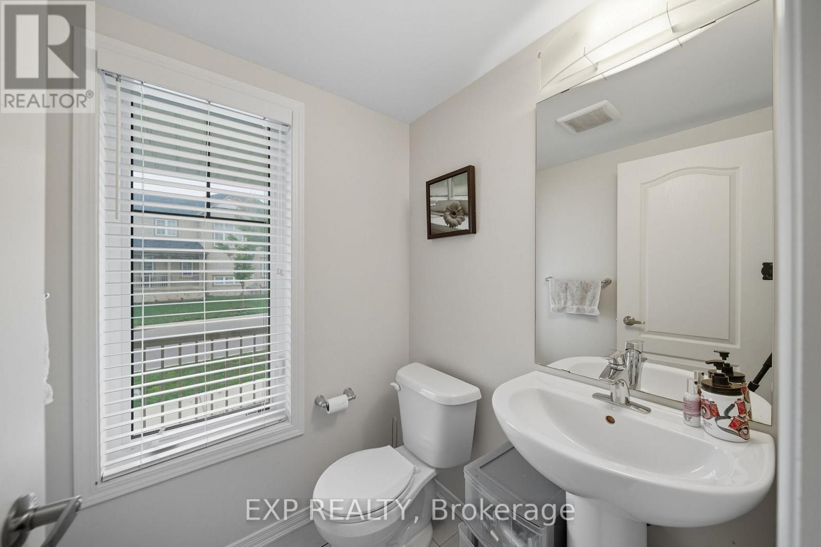 176 Maclachlan Avenue, Haldimand, Ontario  N3W 0E1 - Photo 6 - X12423597