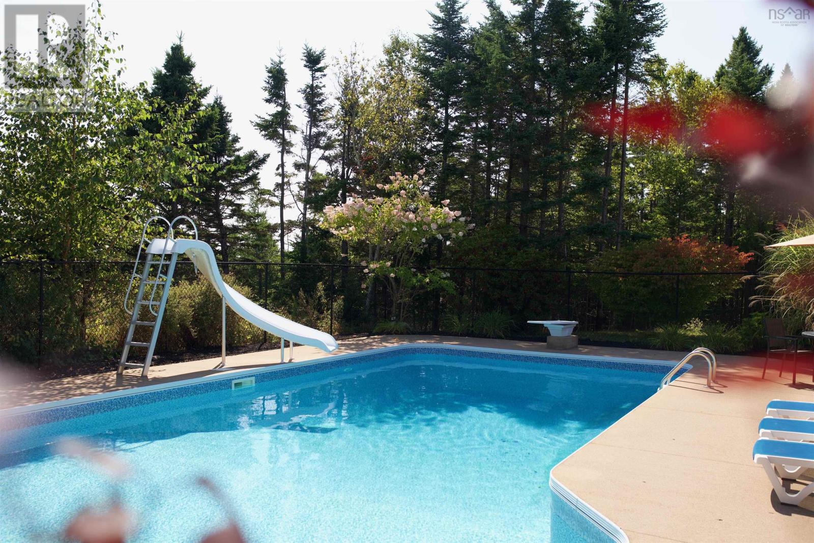 214 Hillside Drive, Boutiliers Point, Nova Scotia  B3Z 1W8 - Photo 33 - 202524060