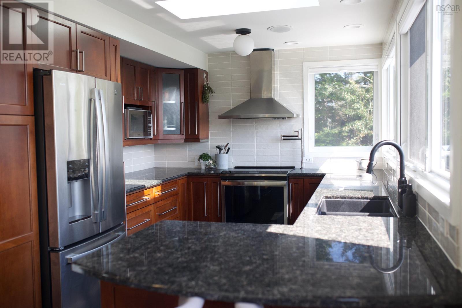 214 Hillside Drive, Boutiliers Point, Nova Scotia  B3Z 1W8 - Photo 12 - 202524060