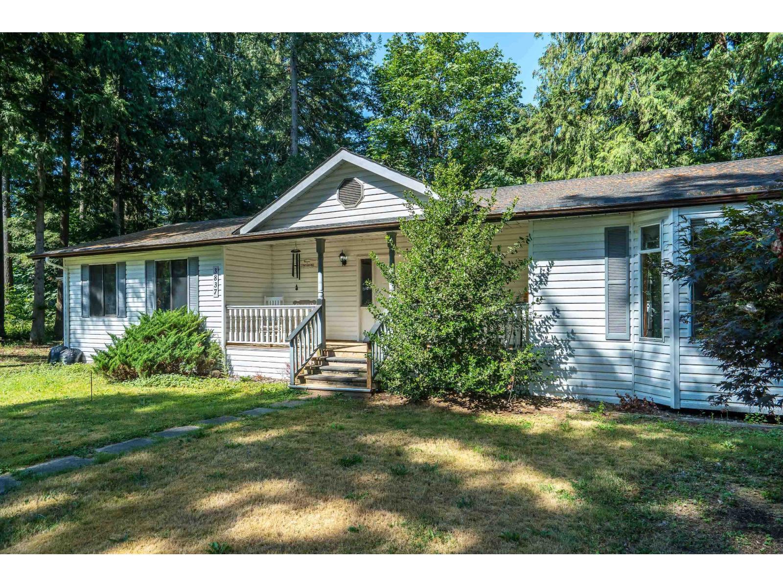 3837 Karen Drive, Cultus Lake North, Cultus Lake, British Columbia  V2R 5A5 - Photo 25 - R3051410