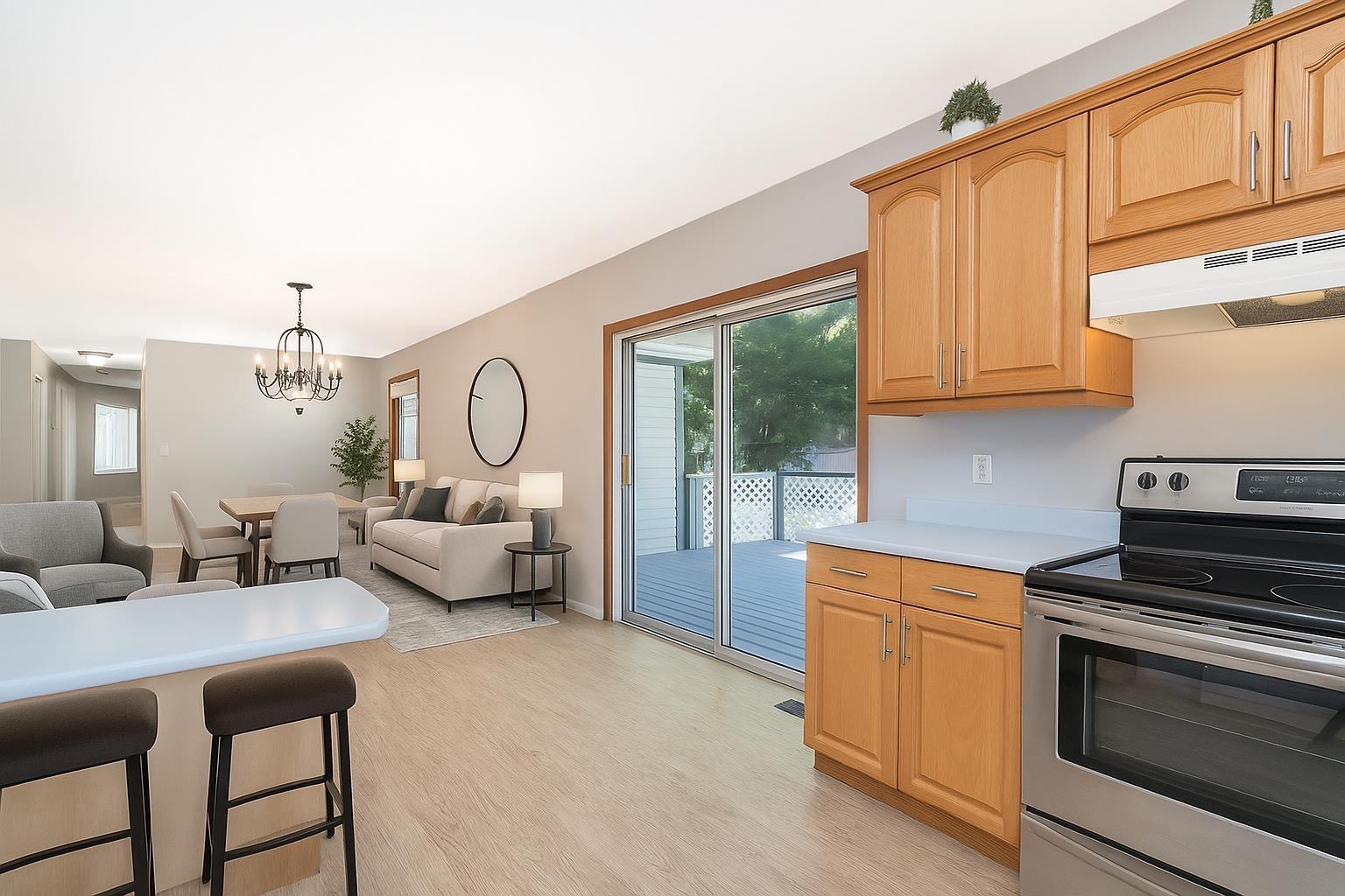 3837 Karen Drive, Cultus Lake North, Cultus Lake, British Columbia  V2R 5A5 - Photo 5 - R3051410