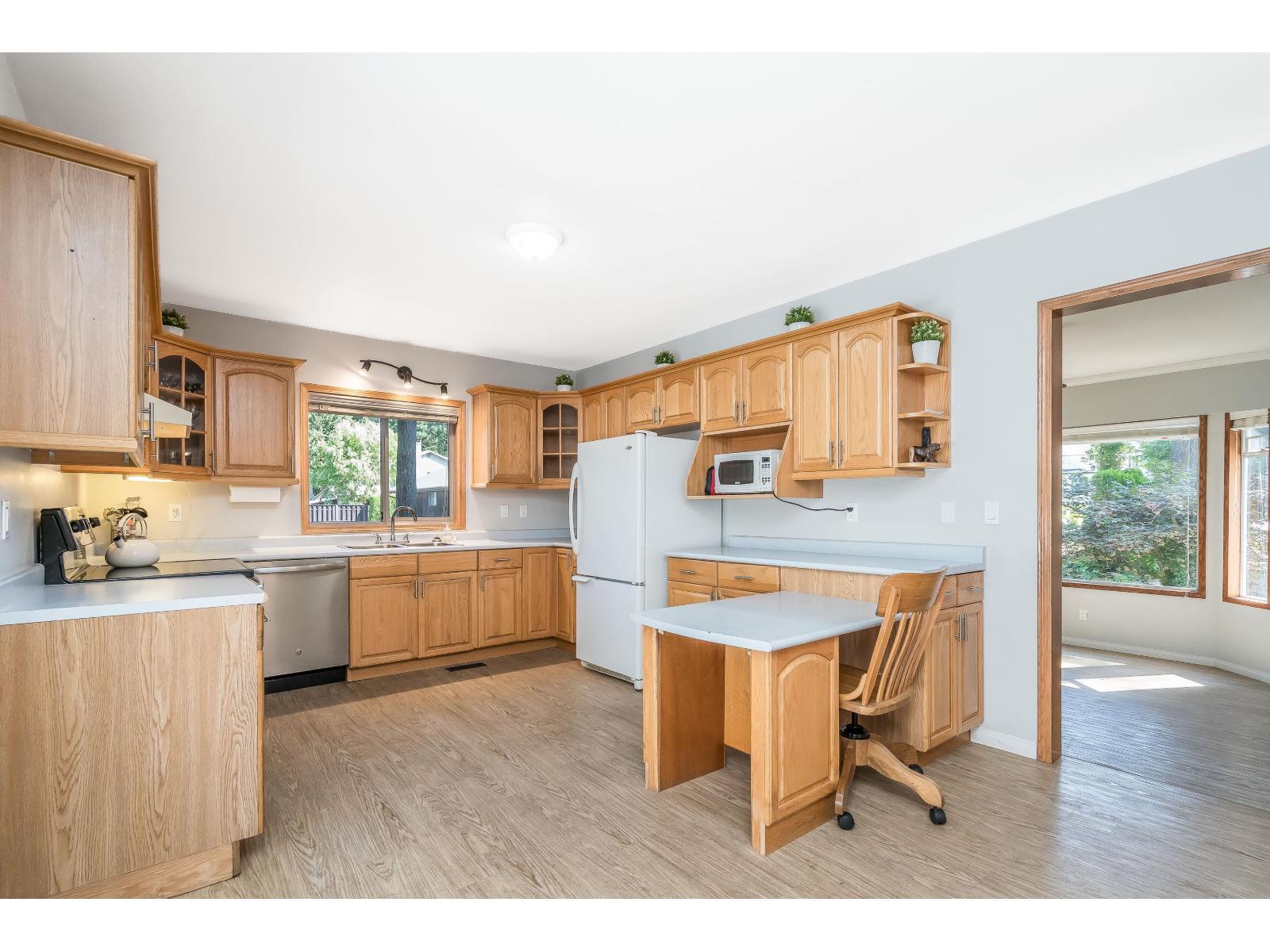 3837 Karen Drive, Cultus Lake North, Cultus Lake, British Columbia  V2R 5A5 - Photo 9 - R3051410