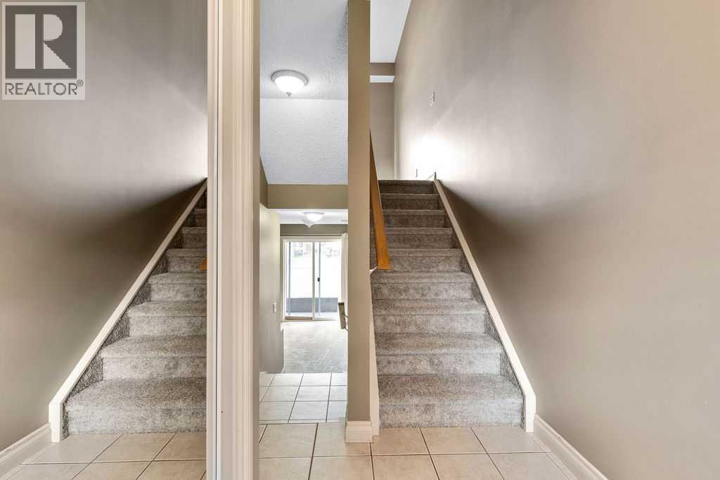 131 Strathcona Circle, Strathmore, Alberta  T1P 0B1 - Photo 3 - A2251870
