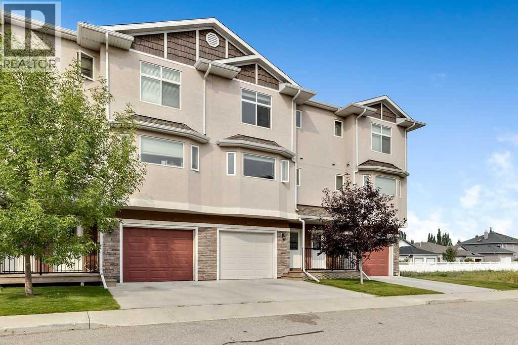 131 Strathcona Circle, Strathmore, Alberta  T1P 0B1 - Photo 2 - A2251870