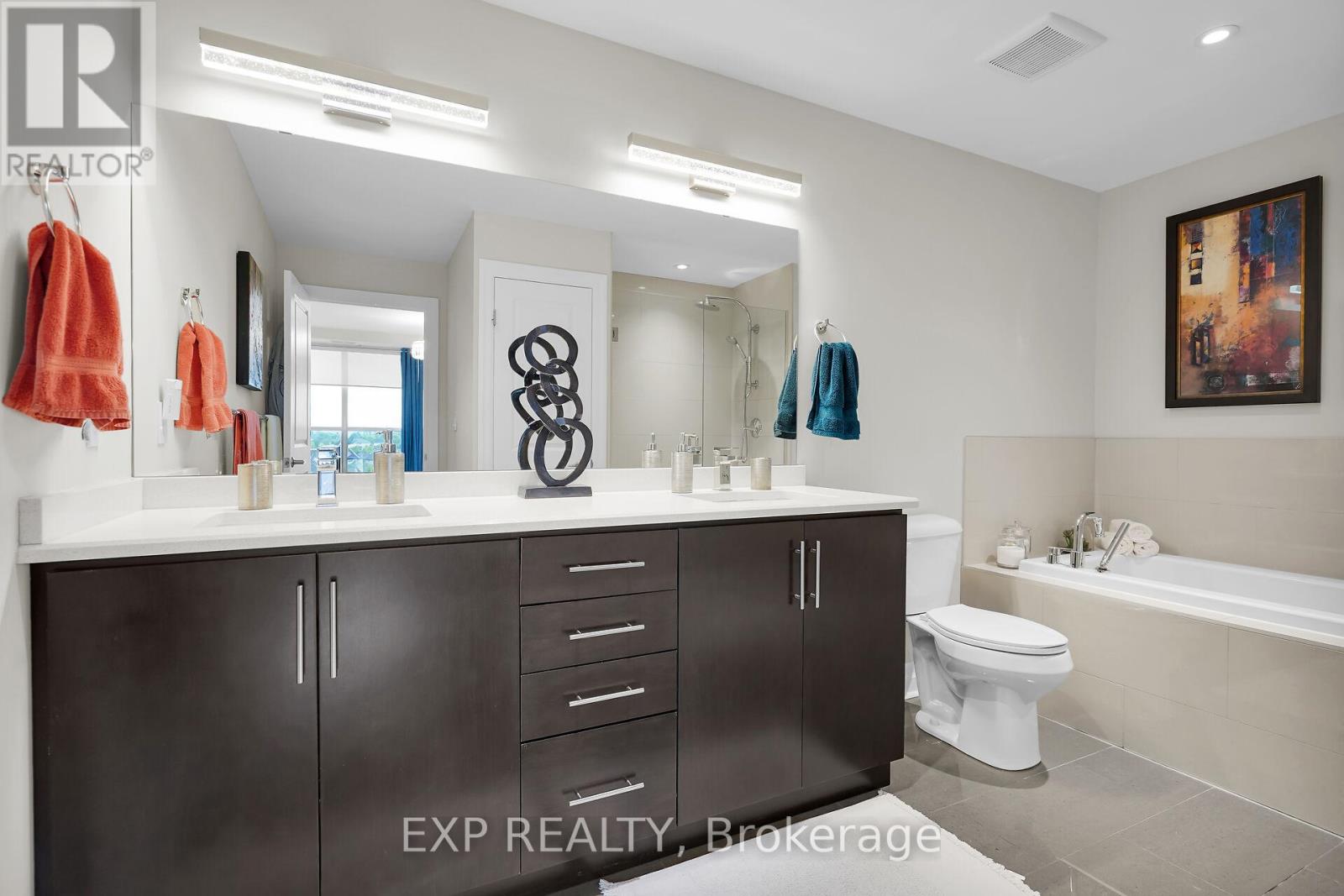 709 - 260 Villagewalk Boulevard, London North, Ontario  N5X 0A6 - Photo 10 - X12423729