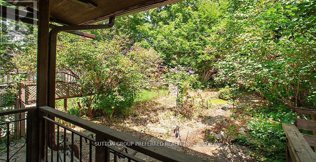 138 Colborne Street, London East, Ontario  N6B 2R9 - Photo 11 - X12423832