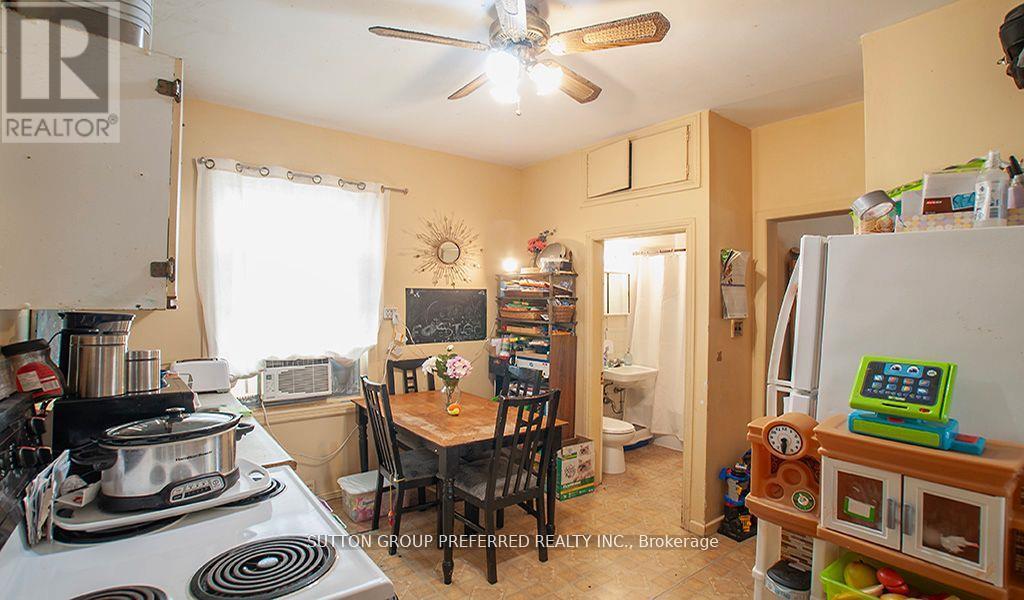 138 Colborne Street, London East, Ontario  N6B 2R9 - Photo 6 - X12423832