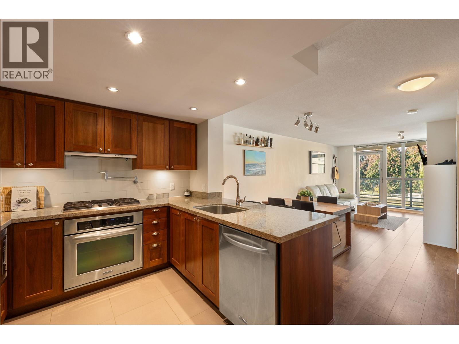 317 9373 Hemlock Drive, Richmond, British Columbia  V6Y 0A9 - Photo 1 - R3051435