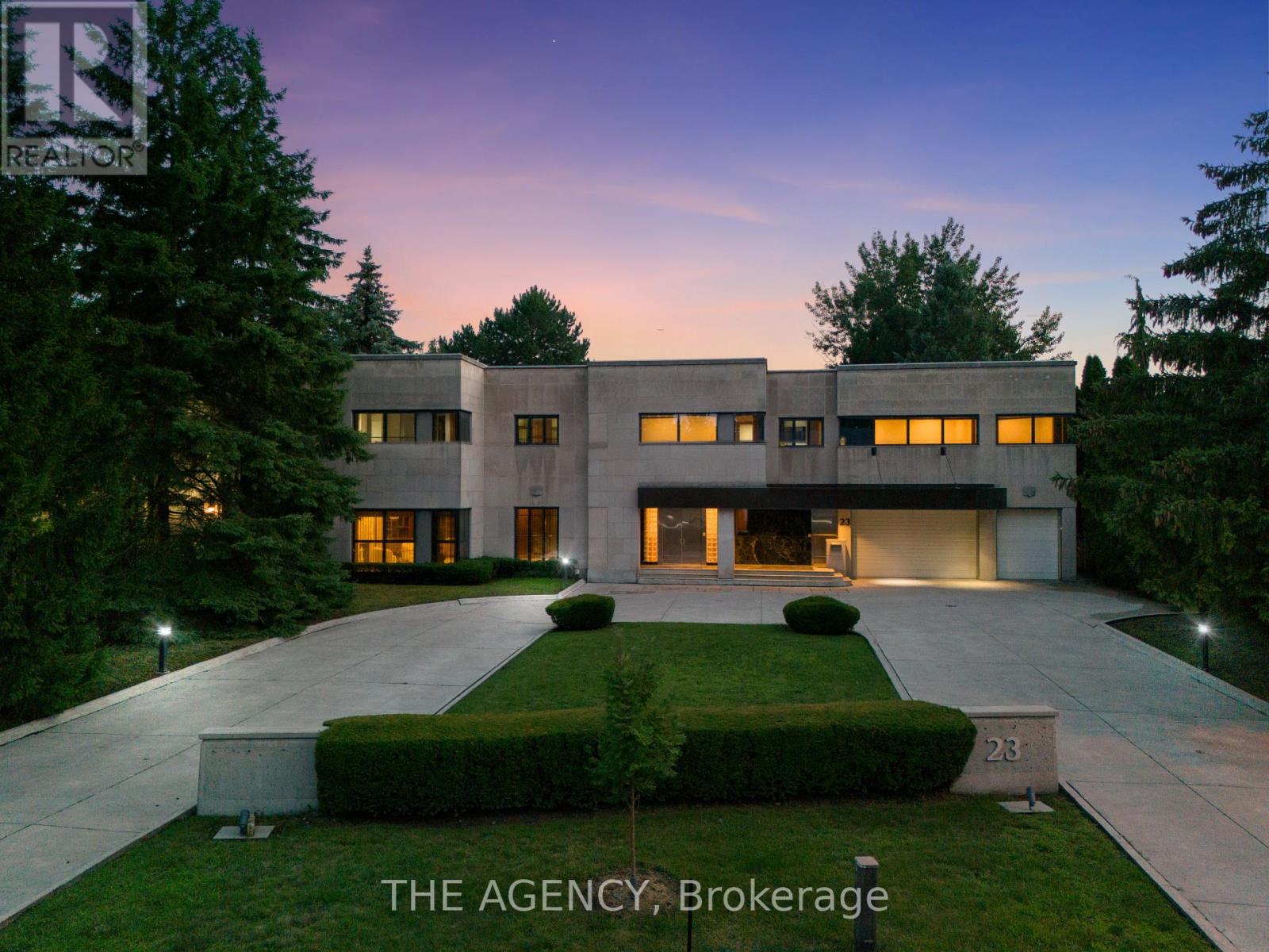 23 Bayview Ridge, Toronto, Ontario  M2L 1E3 - Photo 3 - C12423667