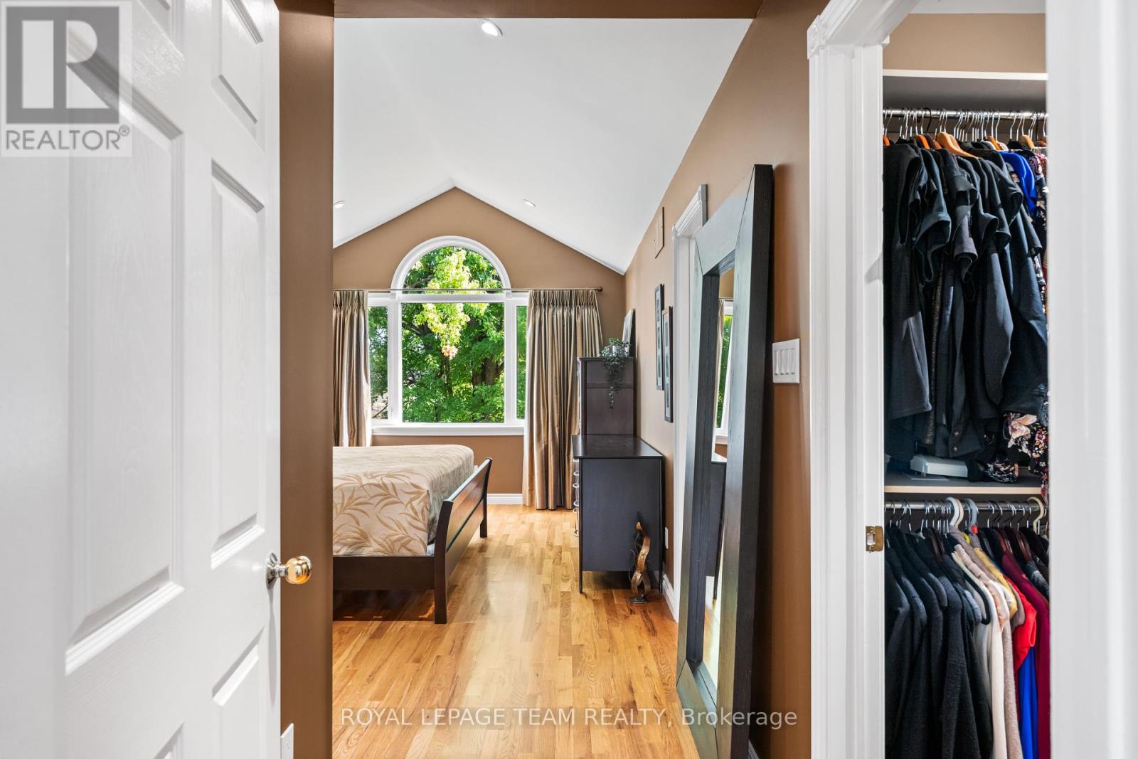 1601 Apeldoorn Avenue, Ottawa, Ontario  K2C 1V4 - Photo 19 - X12423734
