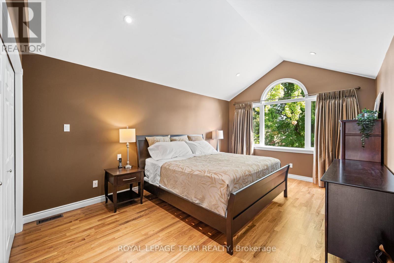 1601 Apeldoorn Avenue, Ottawa, Ontario  K2C 1V4 - Photo 20 - X12423734