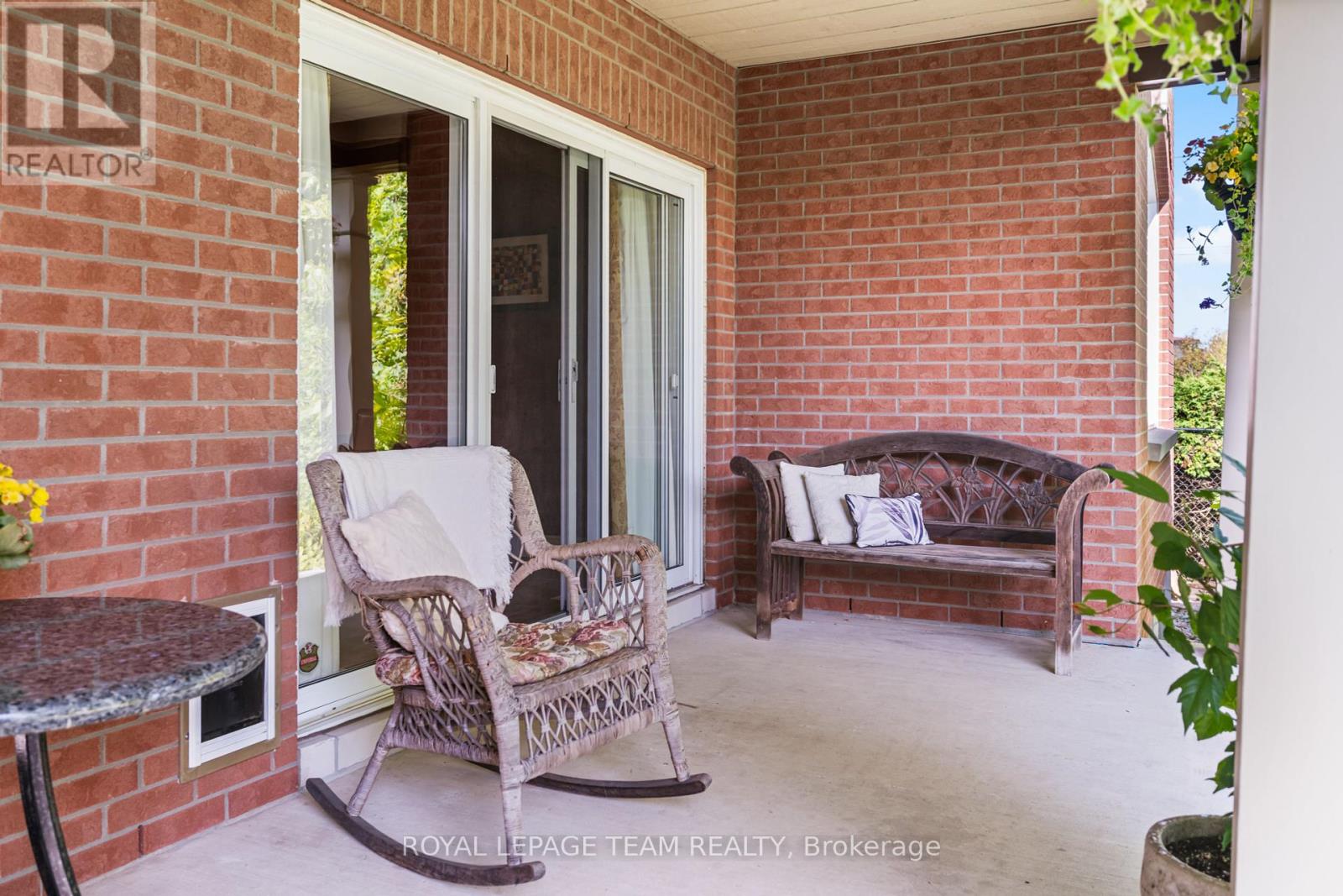 1601 Apeldoorn Avenue, Ottawa, Ontario  K2C 1V4 - Photo 30 - X12423734