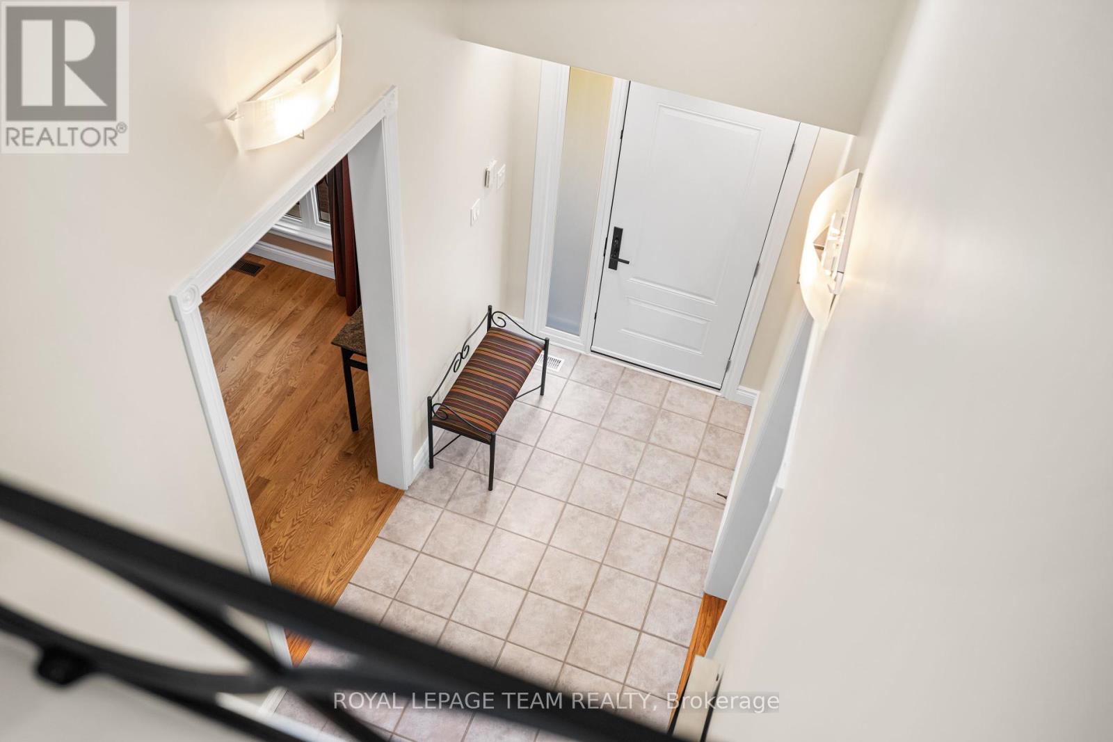 1601 Apeldoorn Avenue, Ottawa, Ontario  K2C 1V4 - Photo 6 - X12423734