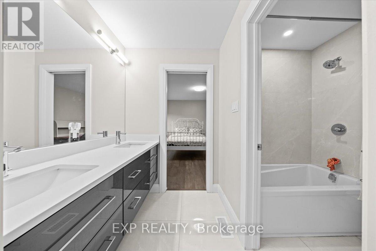 348 Abbeydale Circle, Ottawa, Ontario  K2K 0E9 - Photo 30 - X12423769