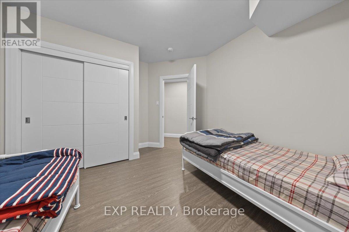 348 Abbeydale Circle, Ottawa, Ontario  K2K 0E9 - Photo 35 - X12423769