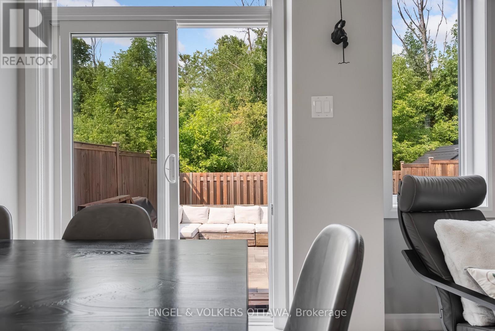 220 Geyser Place, Ottawa, Ontario  K2J 6P1 - Photo 41 - X12423787
