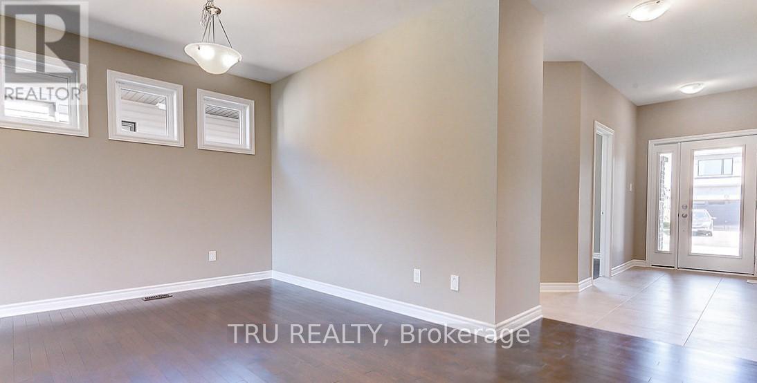 935 Cologne Street, Russell, Ontario  K0A 1W0 - Photo 15 - X12423811