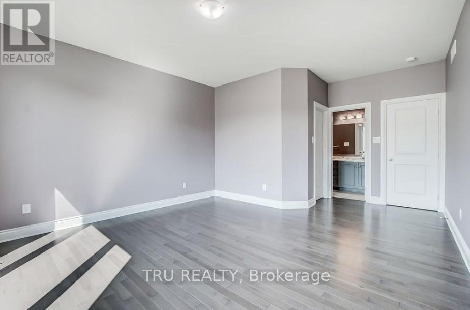 935 Cologne Street, Russell, Ontario  K0A 1W0 - Photo 23 - X12423811