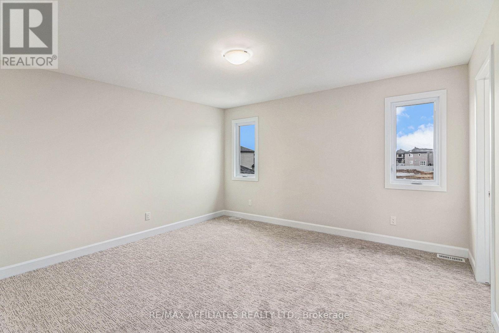 615 Geneva Crescent, Russell, Ontario  K0A 1W0 - Photo 10 - X12423830