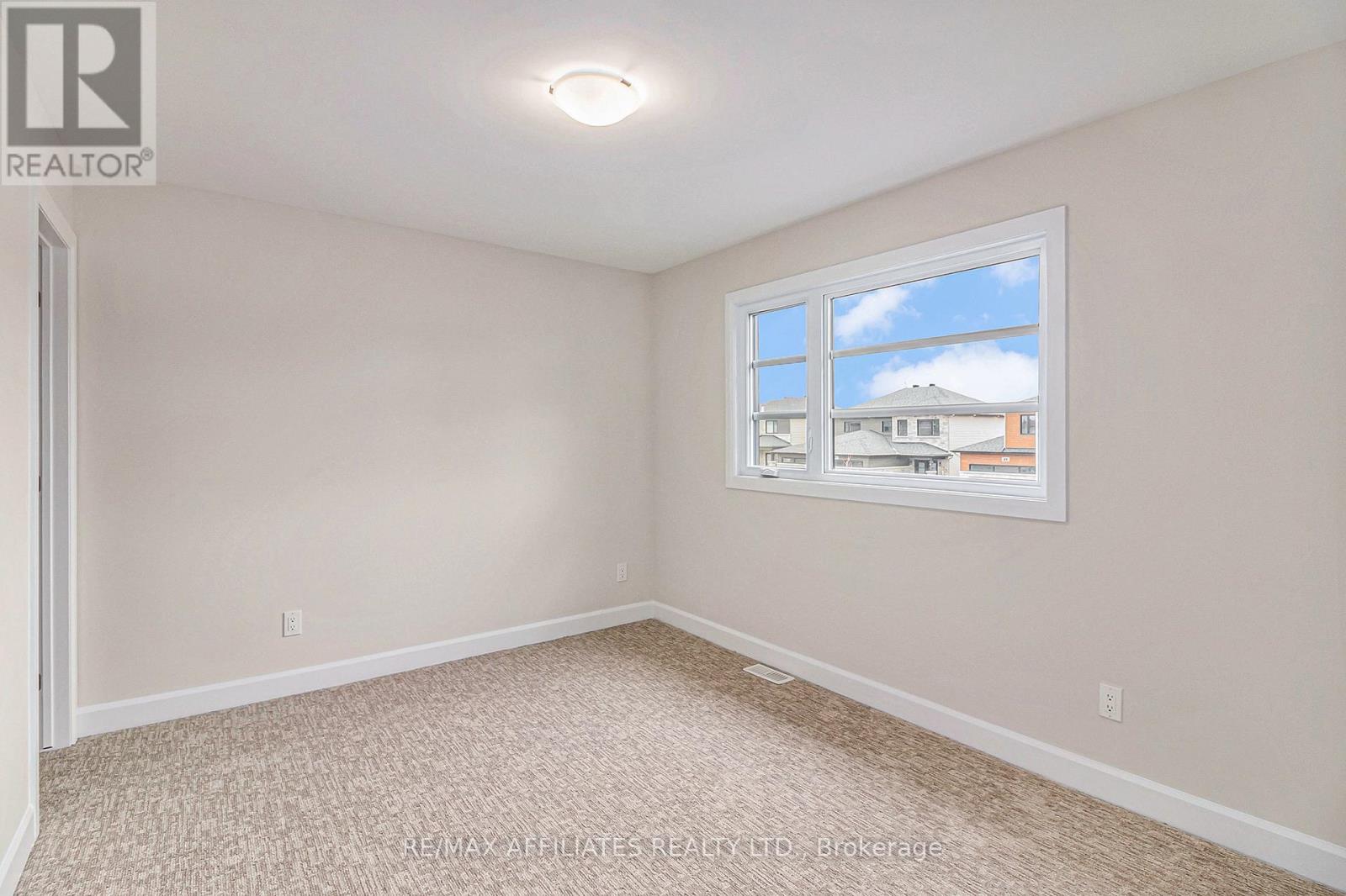 615 Geneva Crescent, Russell, Ontario  K0A 1W0 - Photo 16 - X12423830