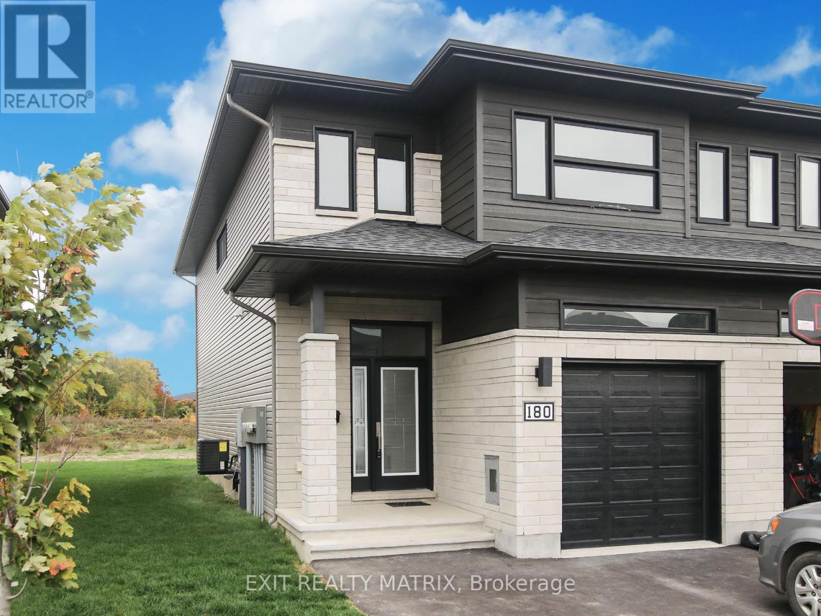 180 Argile Street, Casselman, Ontario  K0A 1M0 - Photo 2 - X12423843