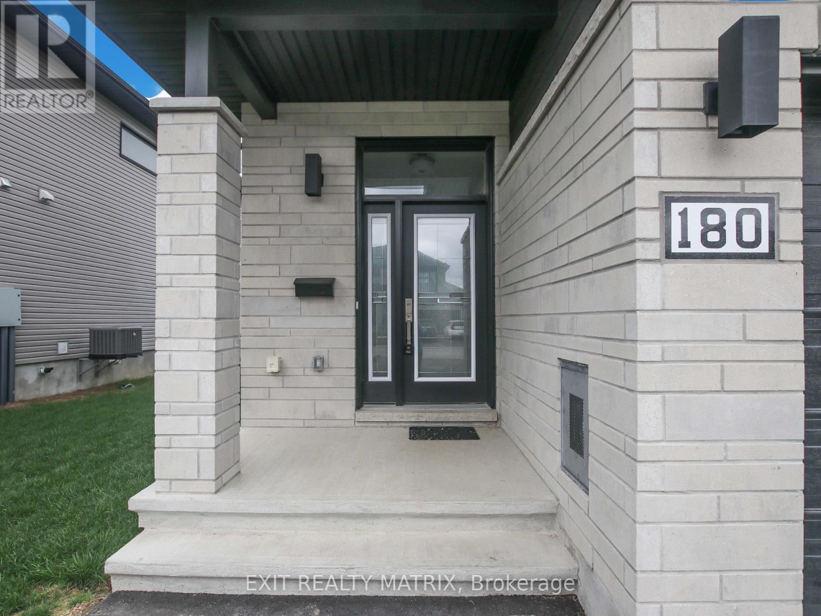 180 Argile Street, Casselman, Ontario  K0A 1M0 - Photo 3 - X12423843