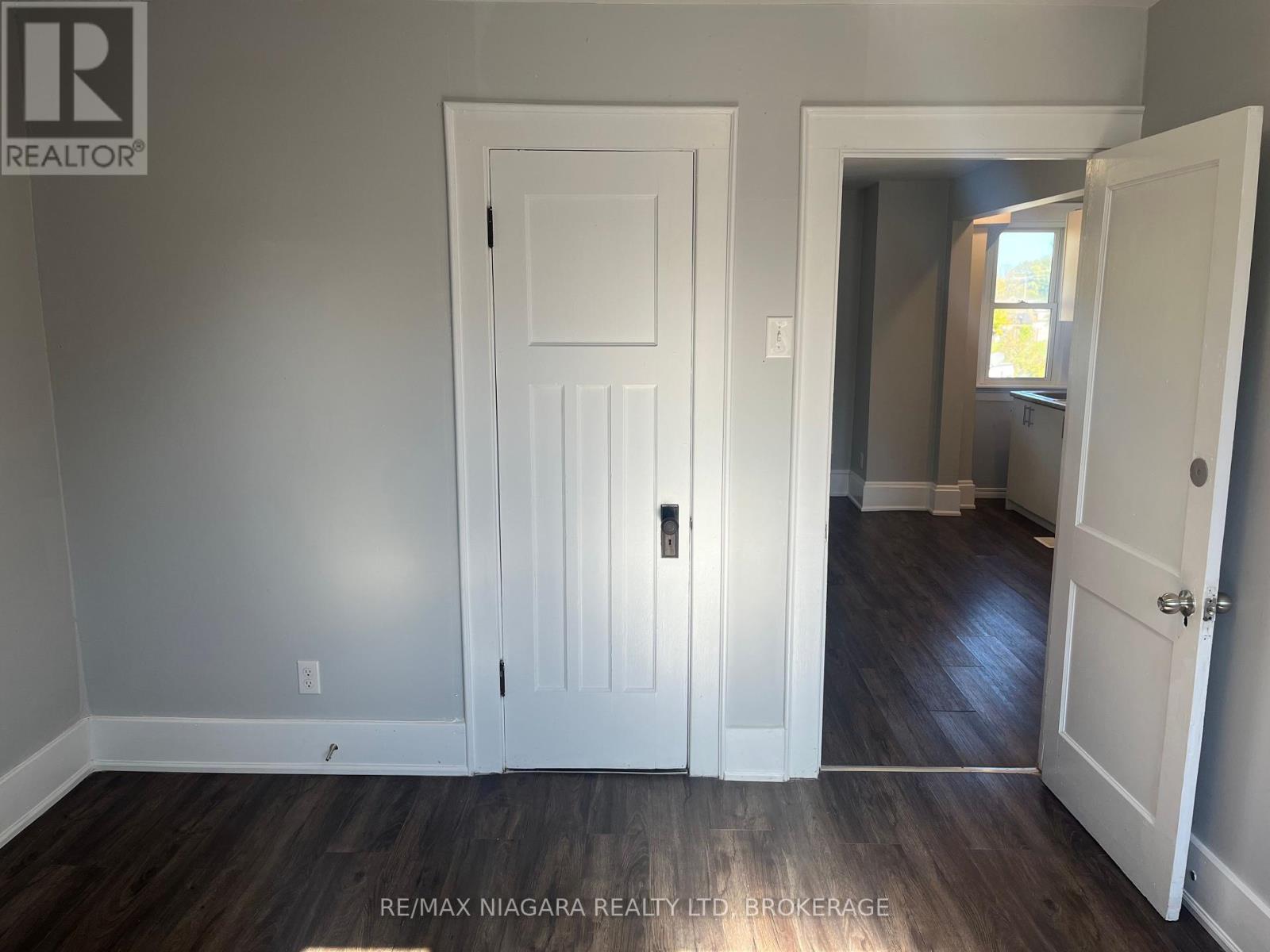 Upper Unit - 156 Bell Street, Port Colborne (Killaly East), Ontario  L3K 1H8 - Photo 7 - X12423711