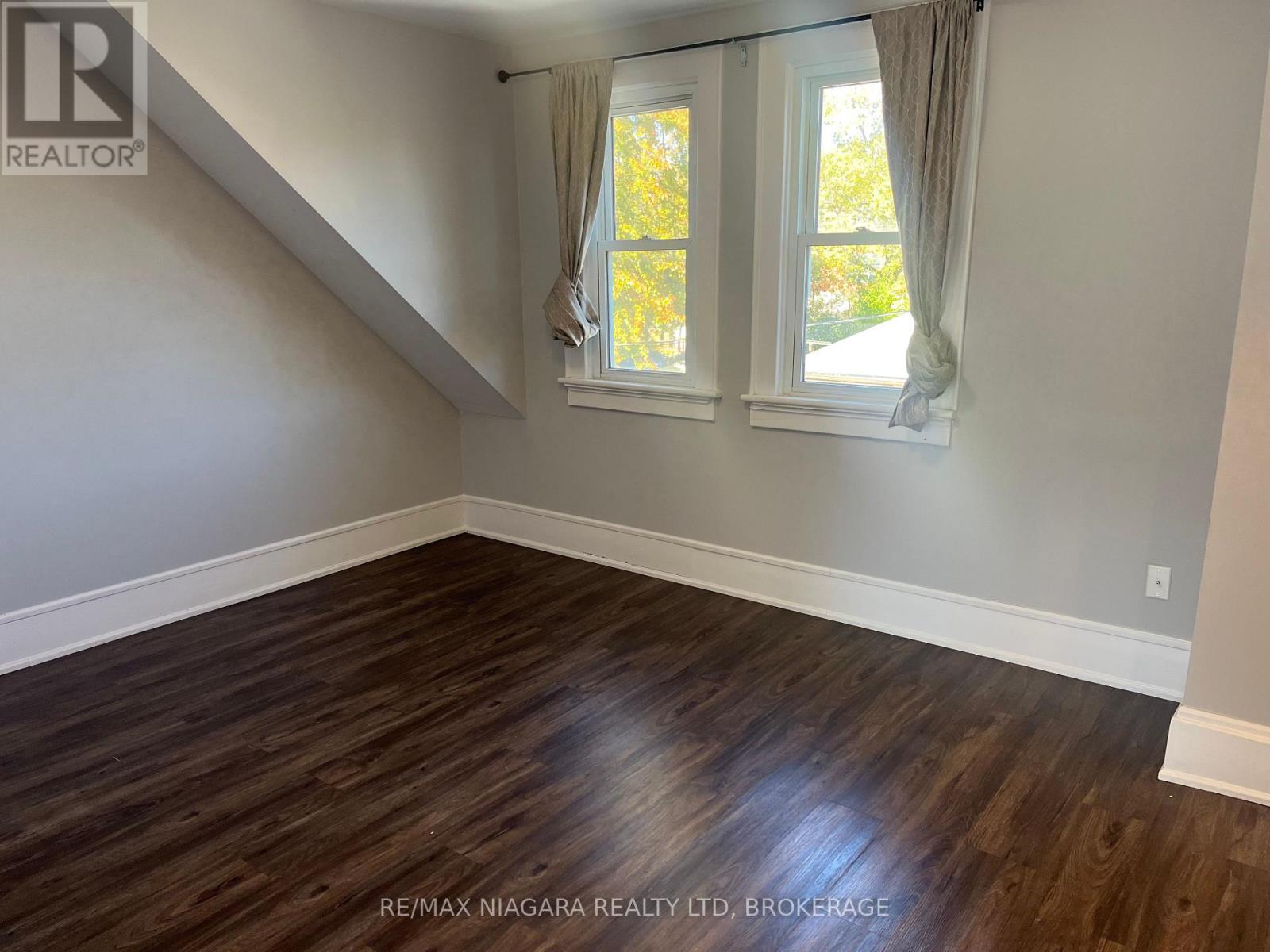 Upper Unit - 156 Bell Street, Port Colborne (Killaly East), Ontario  L3K 1H8 - Photo 9 - X12423711