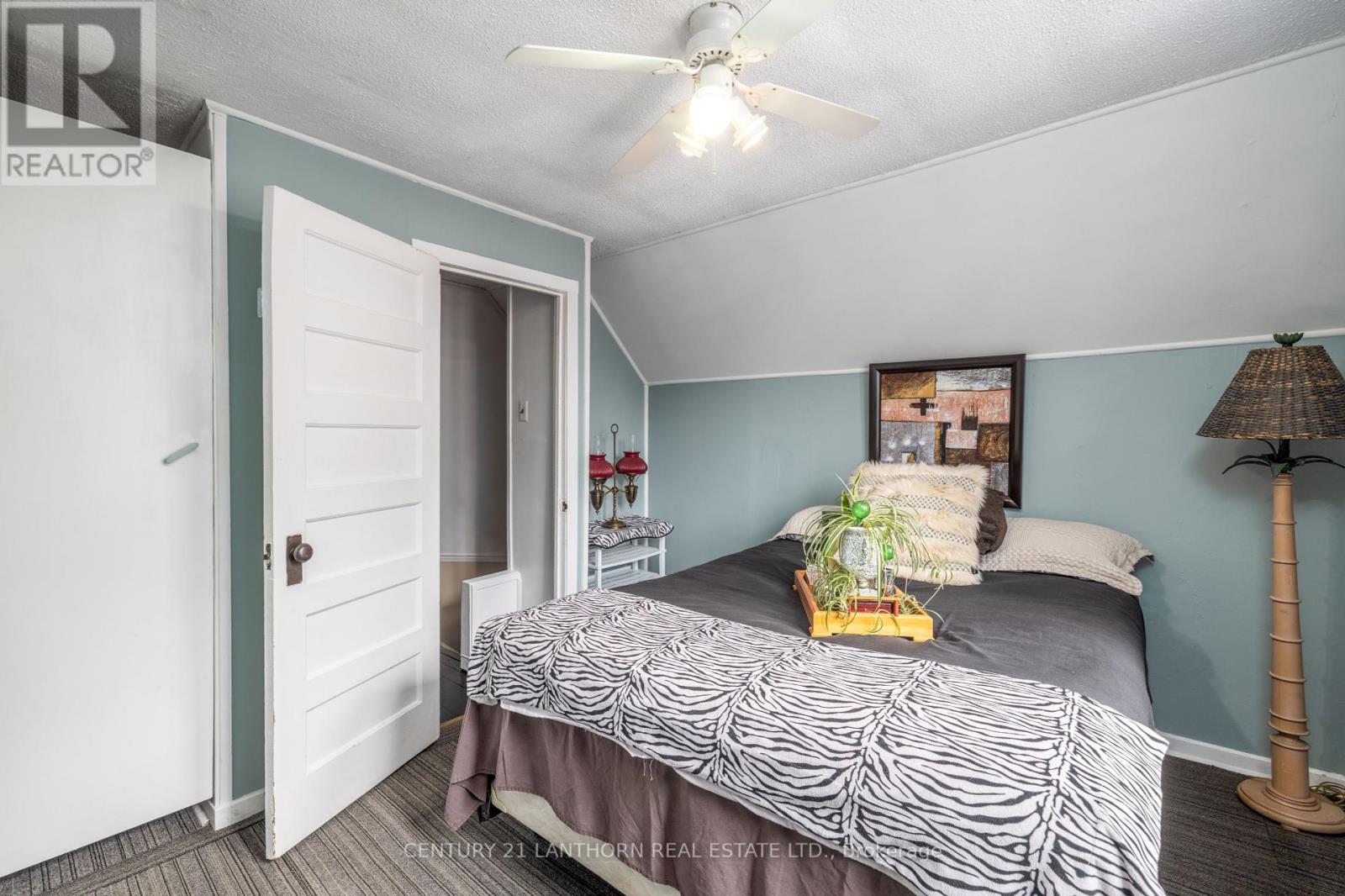8 Johnson Road, Quinte West, Ontario  K8V 2W7 - Photo 10 - X12422922