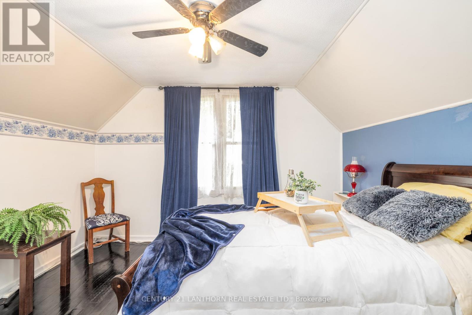 8 Johnson Road, Quinte West, Ontario  K8V 2W7 - Photo 9 - X12422922