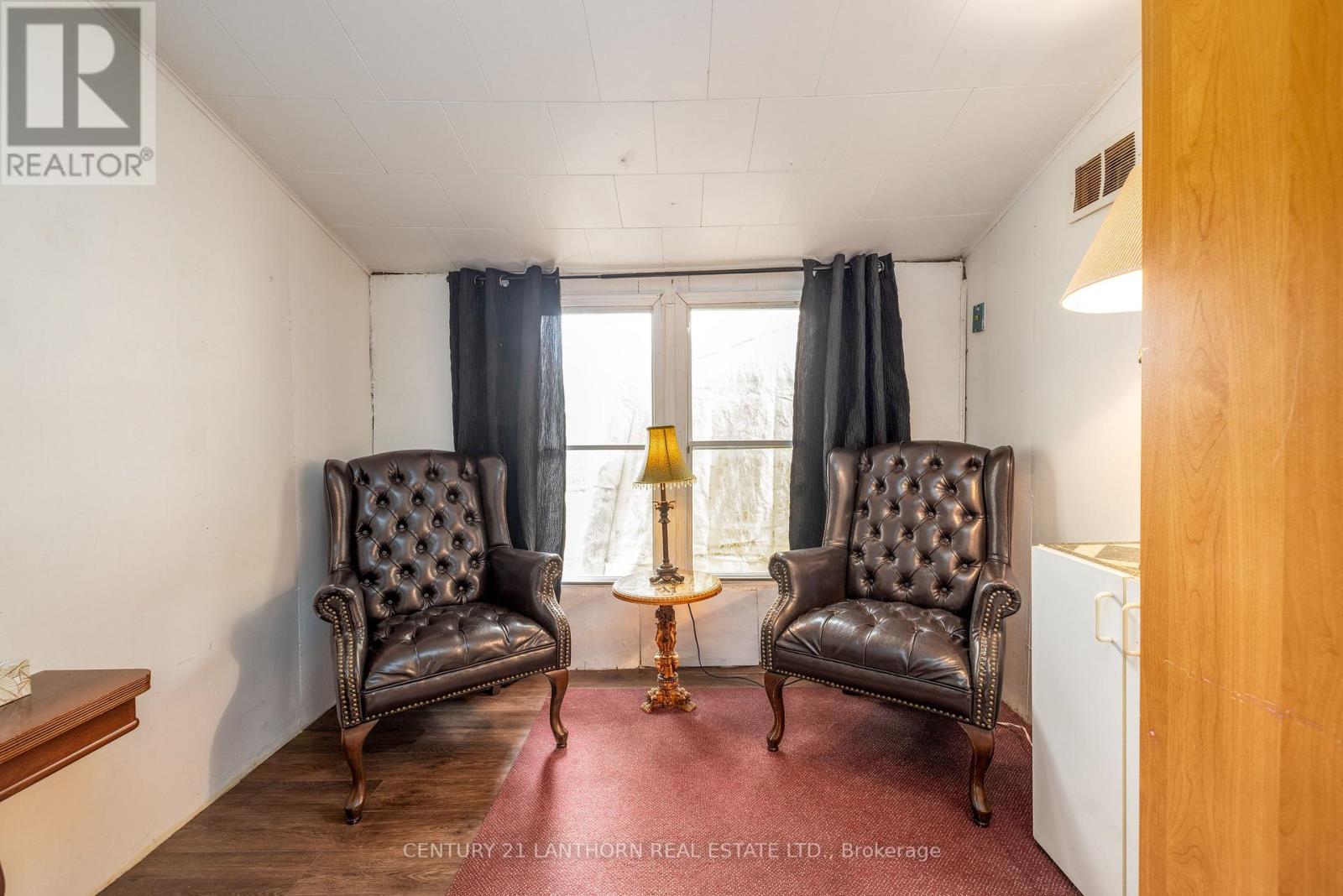 8 Johnson Road, Quinte West, Ontario  K8V 2W7 - Photo 8 - X12422922