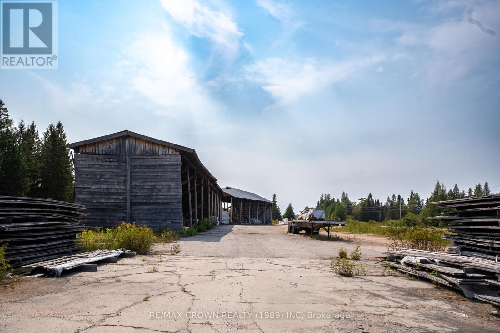 202 522 Highway, Powassan (Trout Creek), Ontario  P0H 2L0 - Photo 14 - X12423842