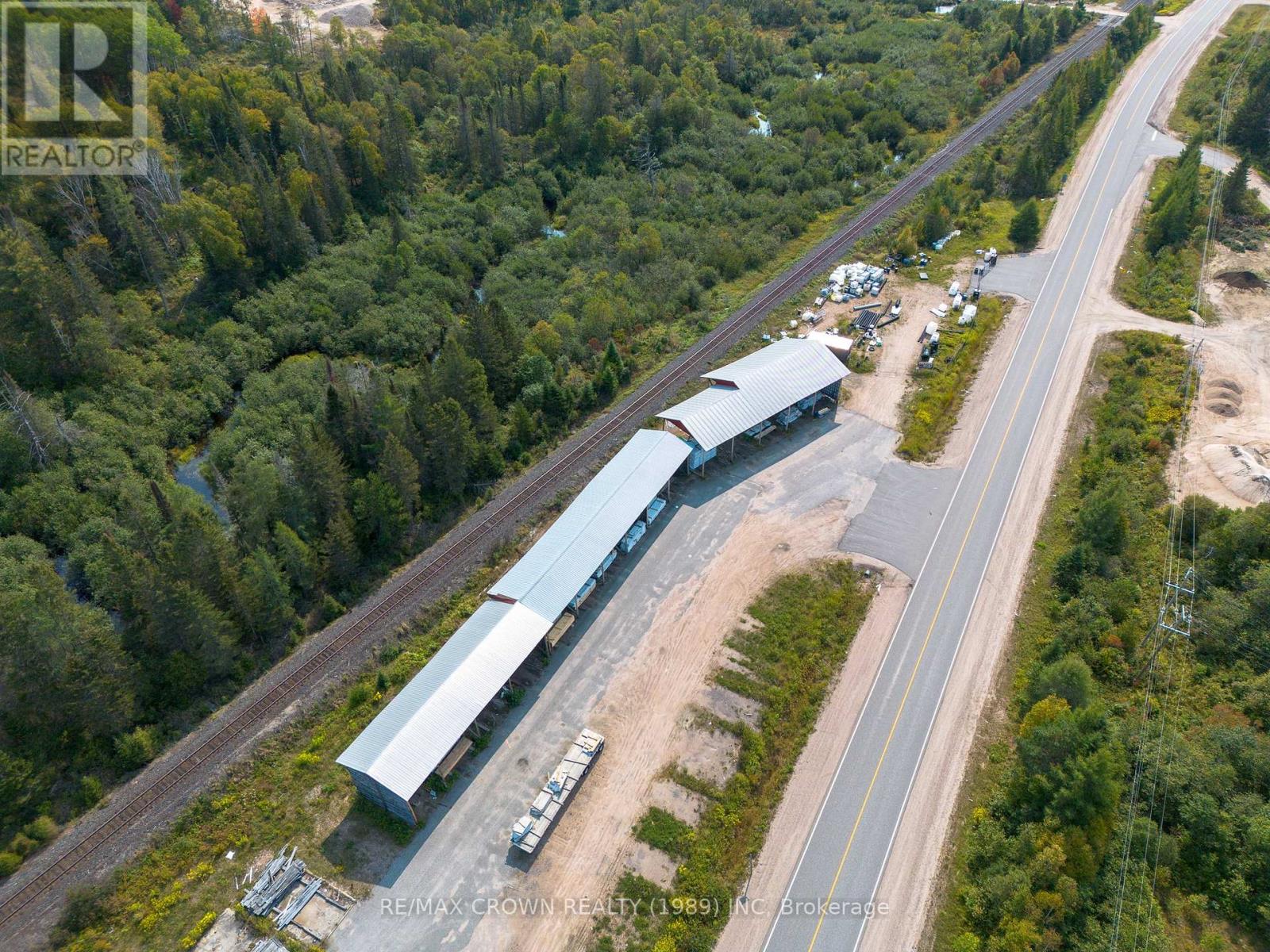 202 522 Highway, Powassan (Trout Creek), Ontario  P0H 2L0 - Photo 4 - X12423842